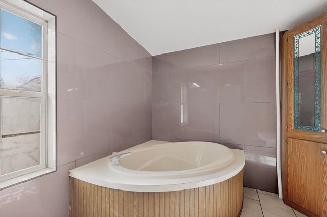 6327 Isleta Boulevard SW, Albuquerque, NM 87105