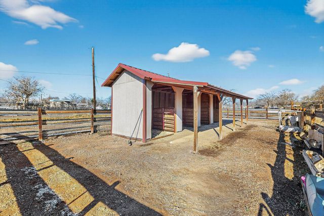 6327 Isleta Boulevard SW, Albuquerque, NM 87105