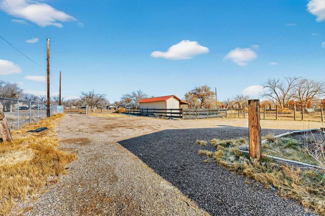 6327 Isleta Boulevard SW, Albuquerque, NM 87105