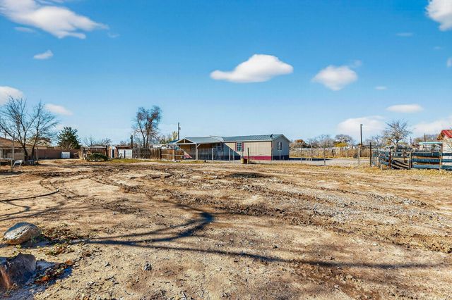 6327 Isleta Boulevard SW, Albuquerque, NM 87105