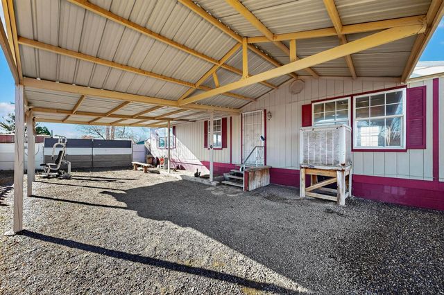 6327 Isleta Boulevard SW, Albuquerque, NM 87105