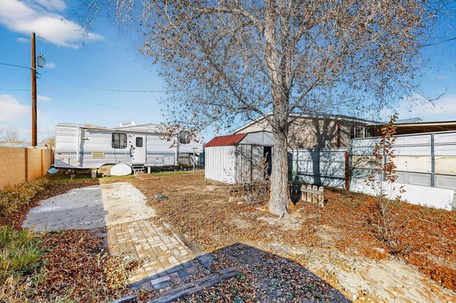 6327 Isleta Boulevard SW, Albuquerque, NM 87105