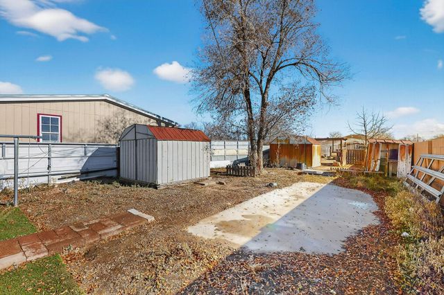 6327 Isleta Boulevard SW, Albuquerque, NM 87105