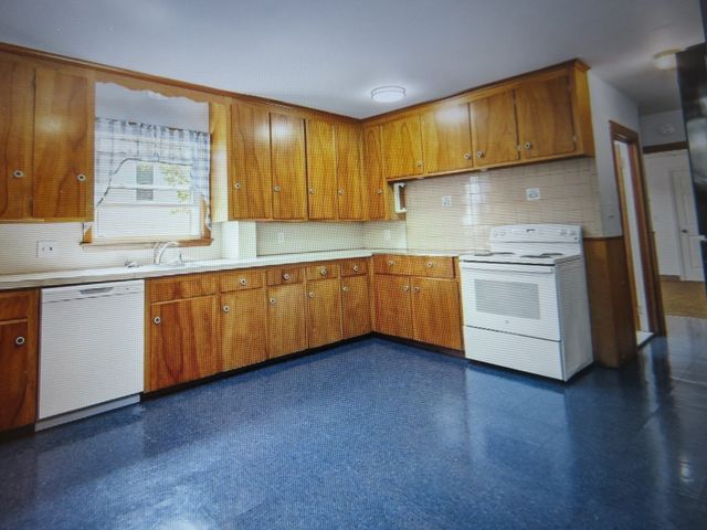 300 Manet Ave, Quincy, MA 02169