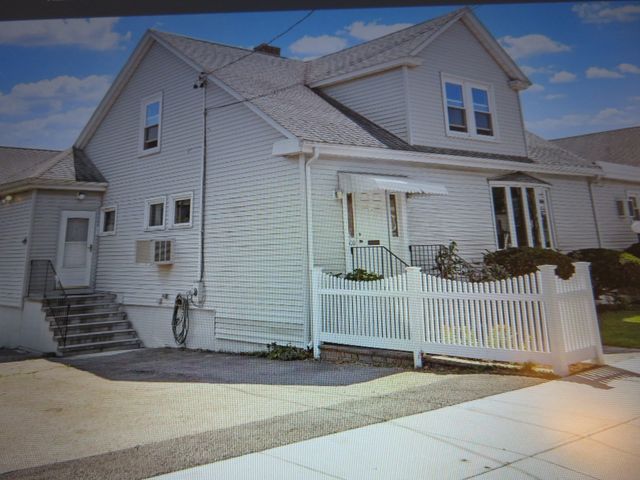 300 Manet Ave, Quincy, MA 02169