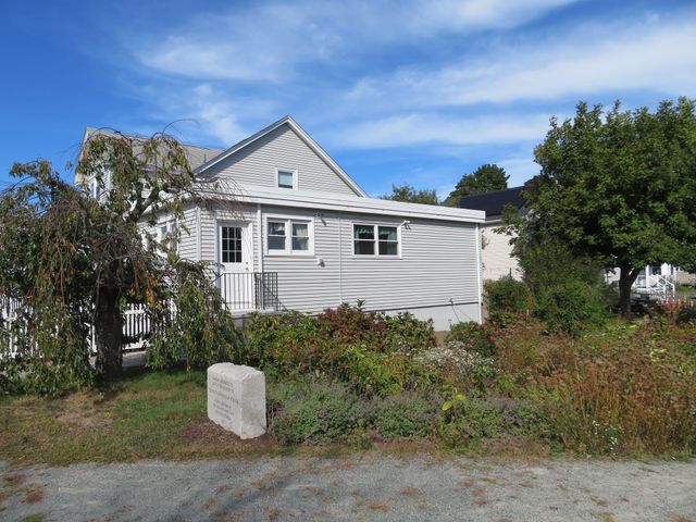 300 Manet Ave, Quincy, MA 02169