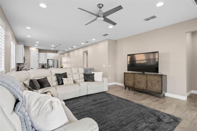 5692 WESTERN SUN DRIVE, St Cloud, FL 34771