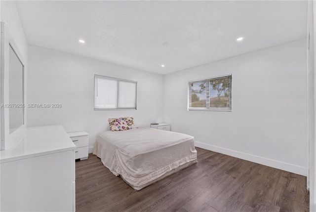 5724 SW 18th Street, West Park, FL 33023