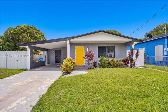 5724 SW 18th Street, West Park, FL 33023