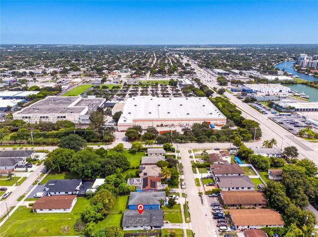5724 SW 18th Street, West Park, FL 33023
