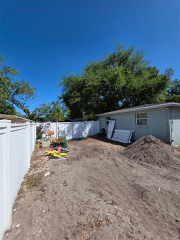8672 78TH PLACE, Seminole, FL 33777