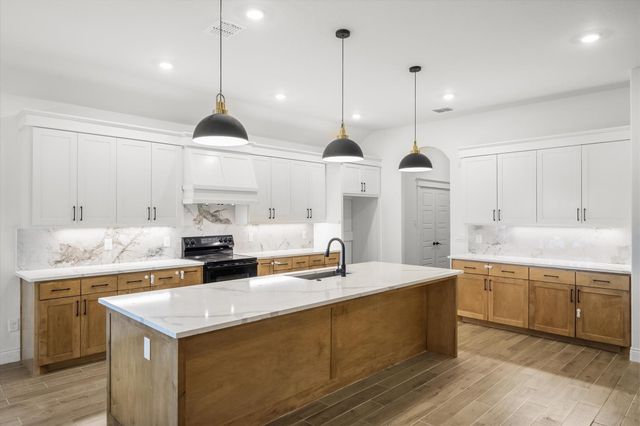 1868 Meadowview, Canton, TX 75103