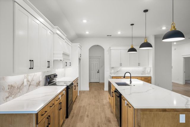 1868 Meadowview, Canton, TX 75103