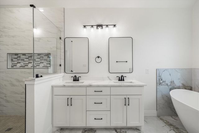 1868 Meadowview, Canton, TX 75103