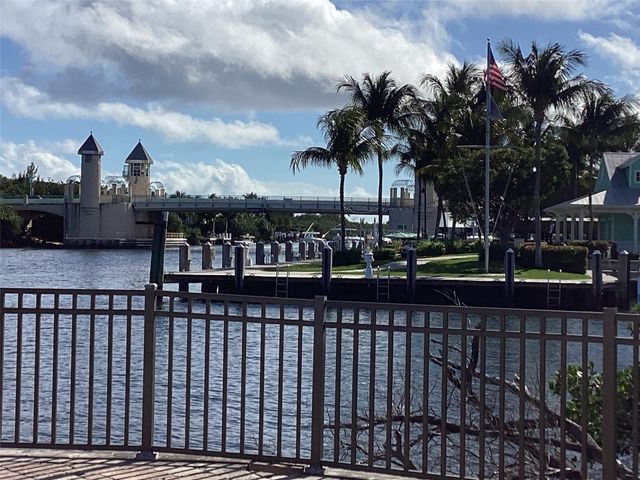 700 E Boynton Beach Boulevard 1207, Boynton Beach, FL 33435