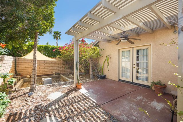 2190 N Paseo De Anza, Palm Springs, CA 92262