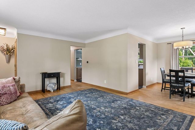 2309 Dorothy Avenue, White Bear Lake, MN 55110