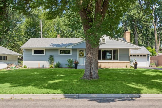 2309 Dorothy Avenue, White Bear Lake, MN 55110