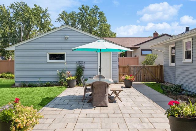 2309 Dorothy Avenue, White Bear Lake, MN 55110