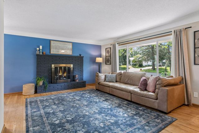 2309 Dorothy Avenue, White Bear Lake, MN 55110