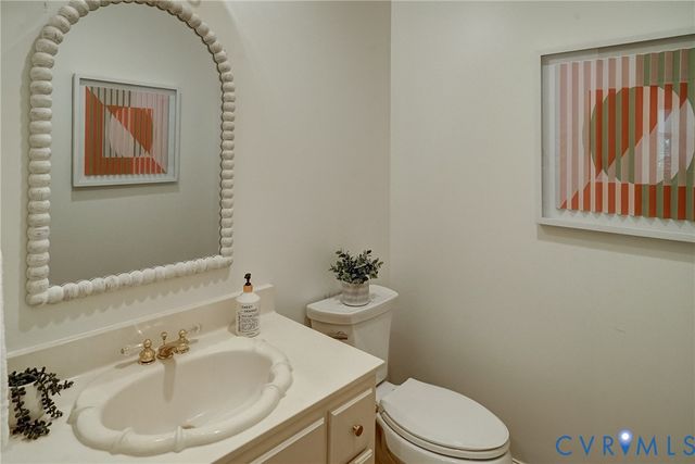 12 E Square Ln, Richmond, VA 23238