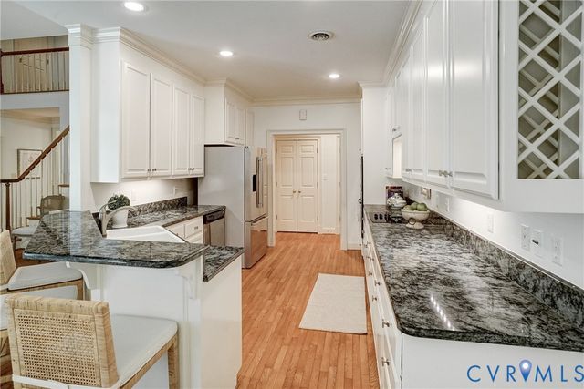12 E Square Ln, Richmond, VA 23238