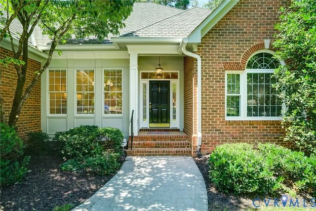 12 E Square Ln, Richmond, VA 23238