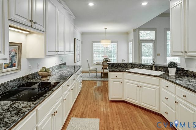 12 E Square Ln, Richmond, VA 23238