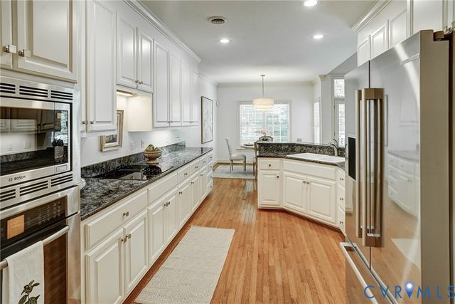 12 E Square Ln, Richmond, VA 23238