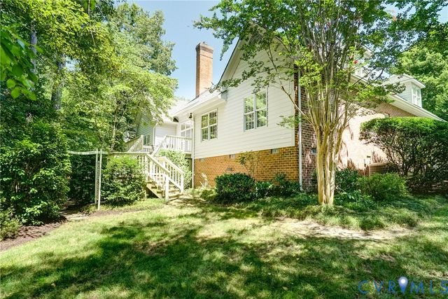 12 E Square Ln, Richmond, VA 23238
