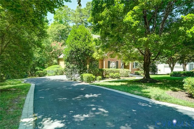 12 E Square Ln, Richmond, VA 23238