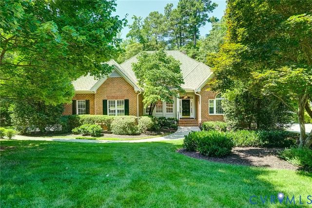 12 E Square Ln, Richmond, VA 23238