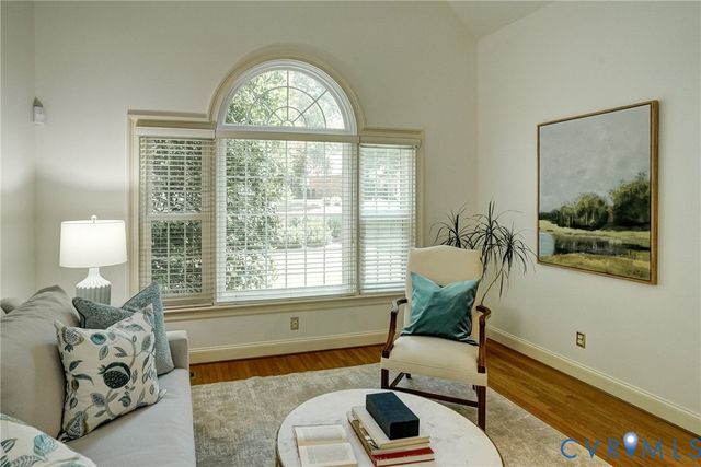 12 E Square Ln, Richmond, VA 23238