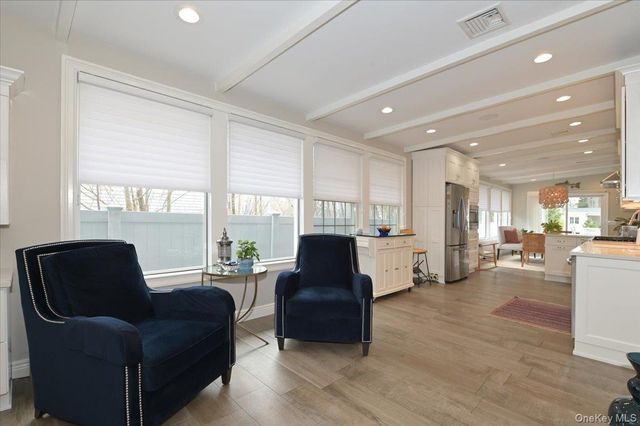 17 Central Avenue, Amityville, NY 11701