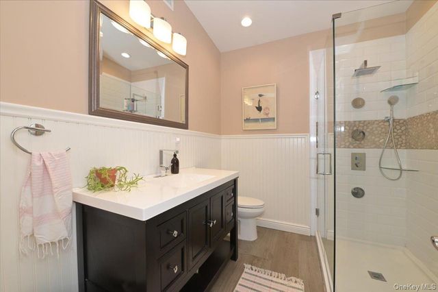 17 Central Avenue, Amityville, NY 11701