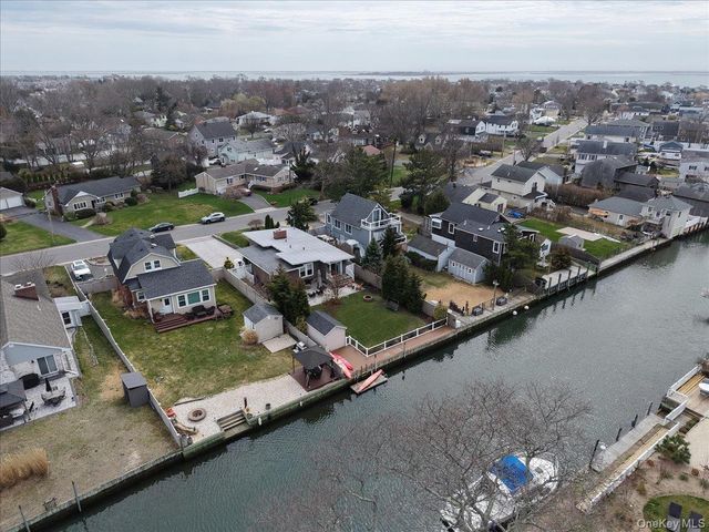 17 Central Avenue, Amityville, NY 11701