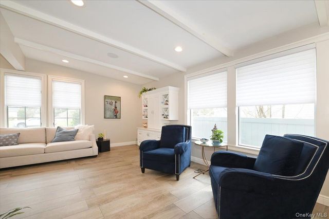 17 Central Avenue, Amityville, NY 11701