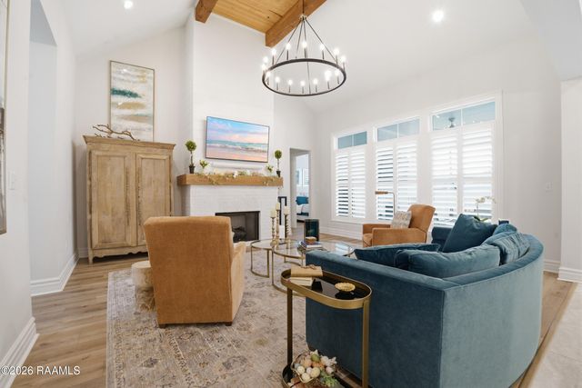 311 Harvest Creek Lane, Lafayette, LA 70508