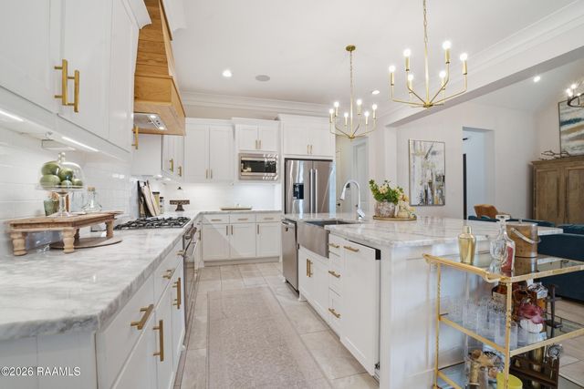 311 Harvest Creek Lane, Lafayette, LA 70508