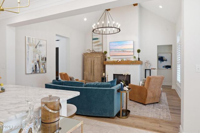 311 Harvest Creek Lane, Lafayette, LA 70508