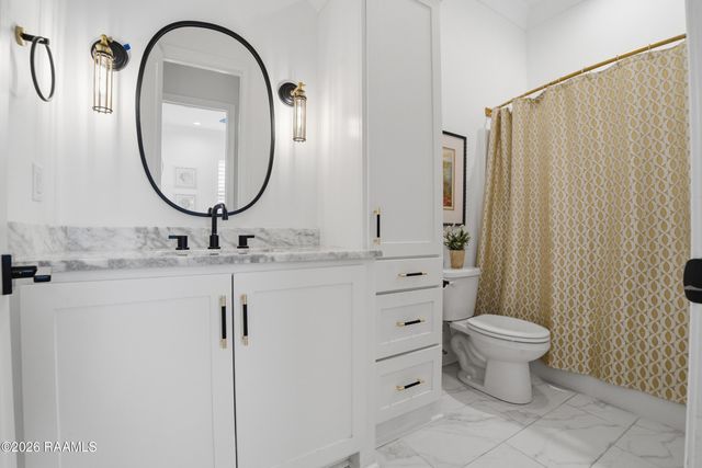 311 Harvest Creek Lane, Lafayette, LA 70508