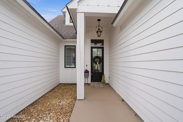 311 Harvest Creek Lane, Lafayette, LA 70508