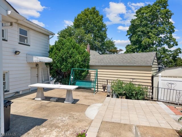 101 John St, Clifton City, NJ 07013