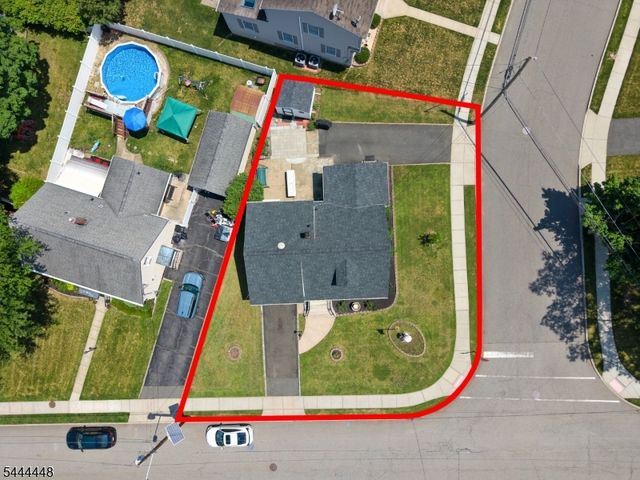 101 John St, Clifton City, NJ 07013