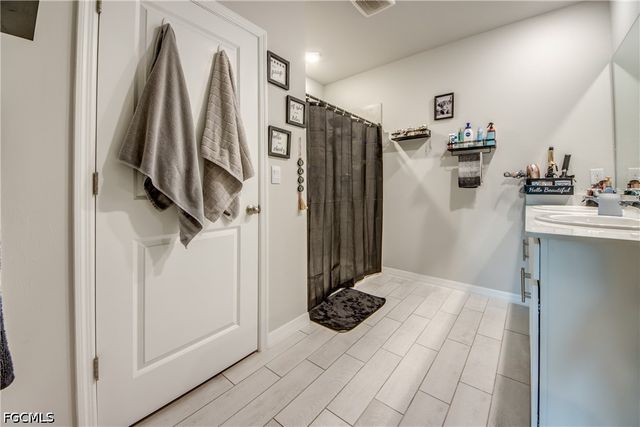 2532 NW 7th ST, Cape Coral, FL 33993