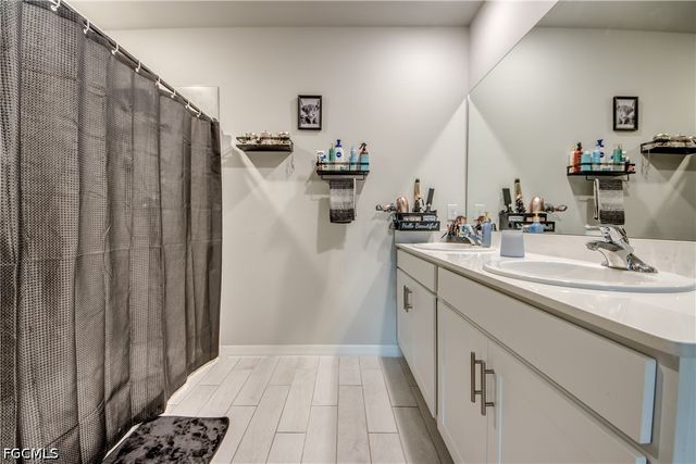 2532 NW 7th ST, Cape Coral, FL 33993
