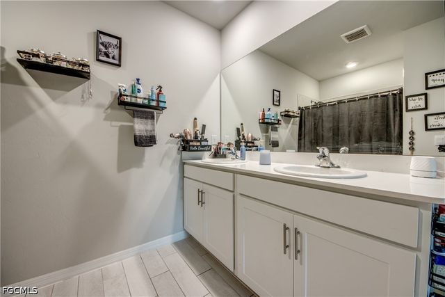 2532 NW 7th ST, Cape Coral, FL 33993