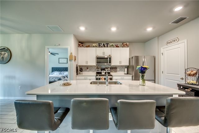 2532 NW 7th ST, Cape Coral, FL 33993