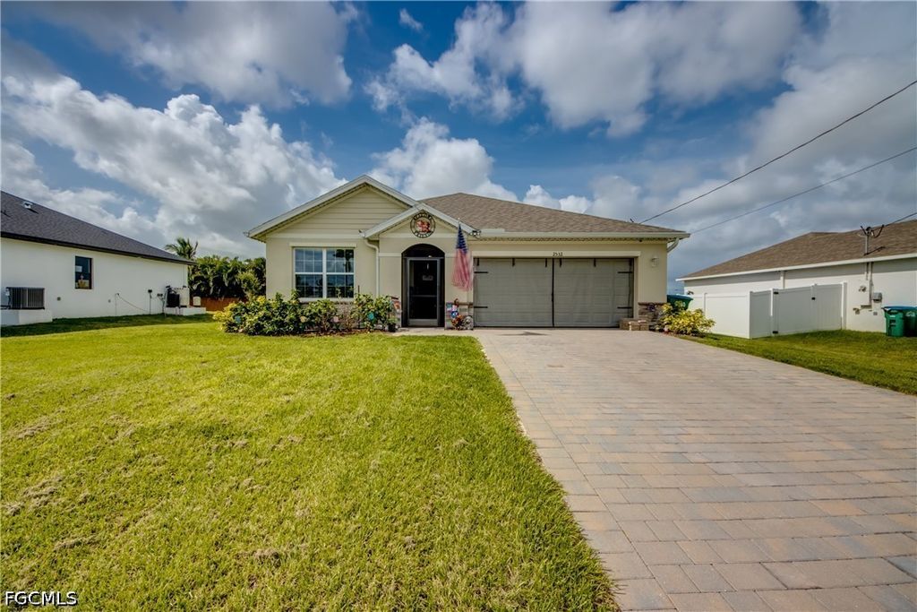 2532 NW 7th ST, Cape Coral, FL 33993