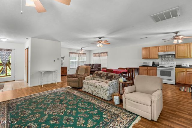 236 Beech Street, Sneedville, TN 37869